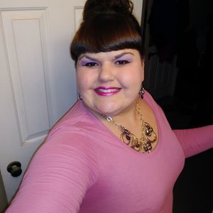 Meet your Posher, Marisa